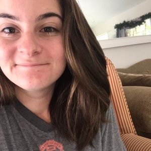 Meet your Posher, Dana